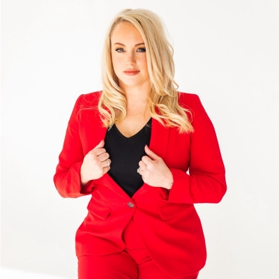 Ashley Weber Headshot